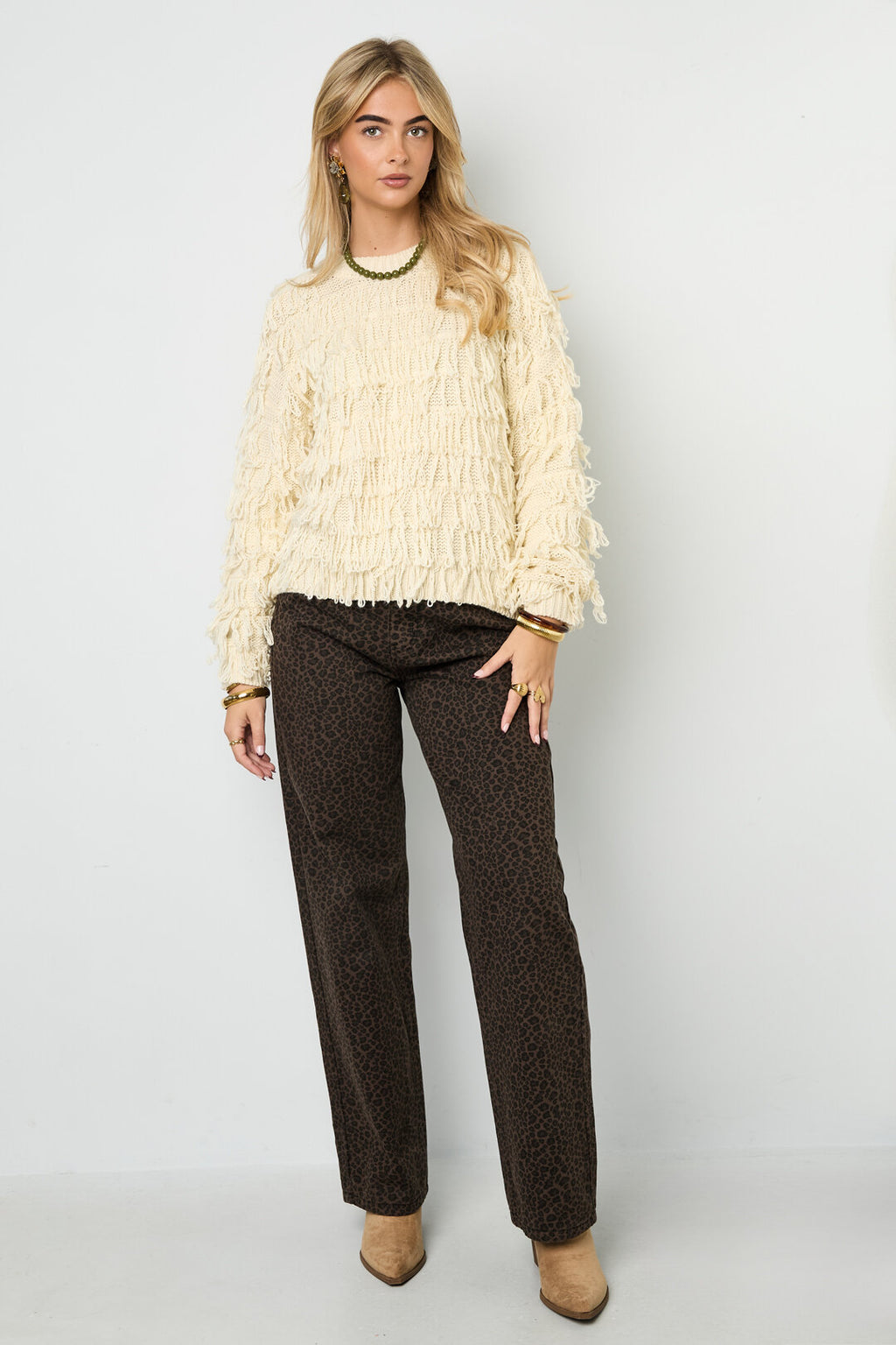 Soft Acrylic Knit Sweater for Cozy Fall/Winter
